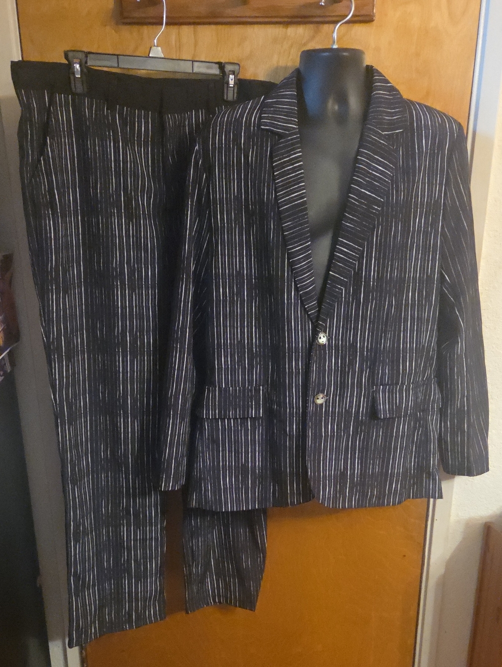 Nightmare Before Christmas 2 PC Costume Mens Large Jack Skellington Adult